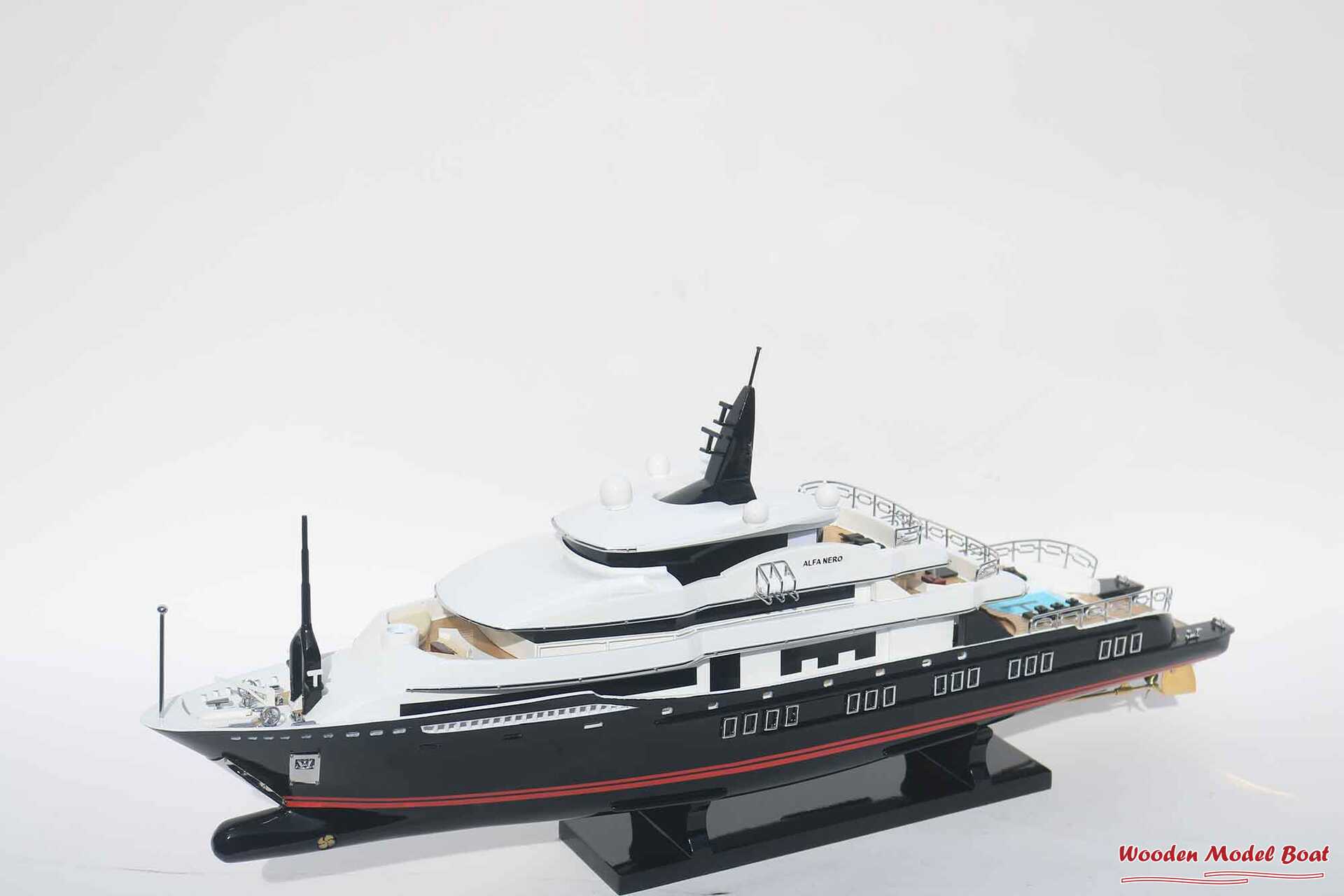 Alfa Nero Yacht Model 27.5″