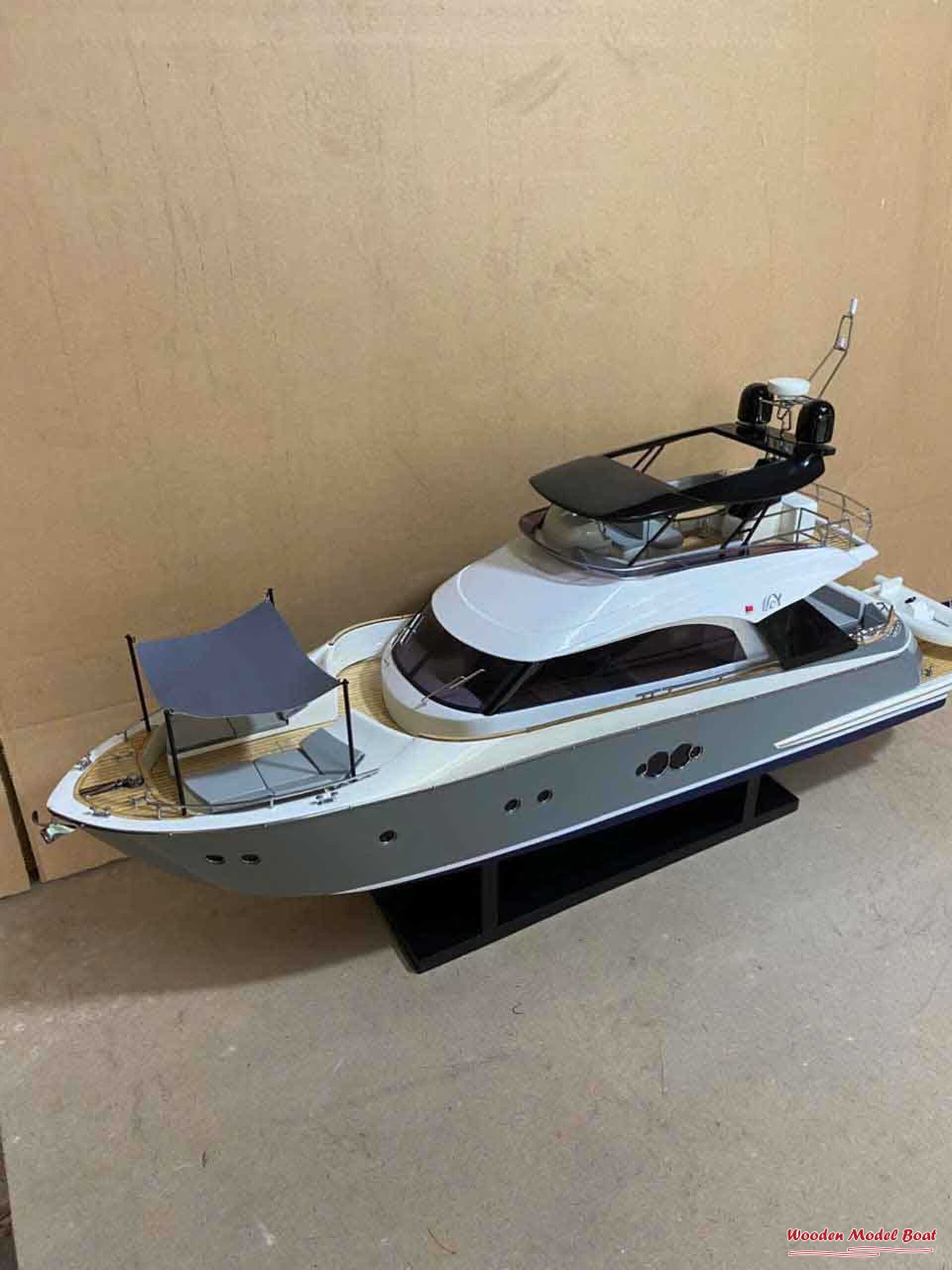 Monte Carlo Yachts MCY 65 2018 - Custome Make (7) Wooden Model Boat Handicraft Monte Carlo Yachts MCY 65 2018 Custome Make 7 Wooden Model Boat Handicraft