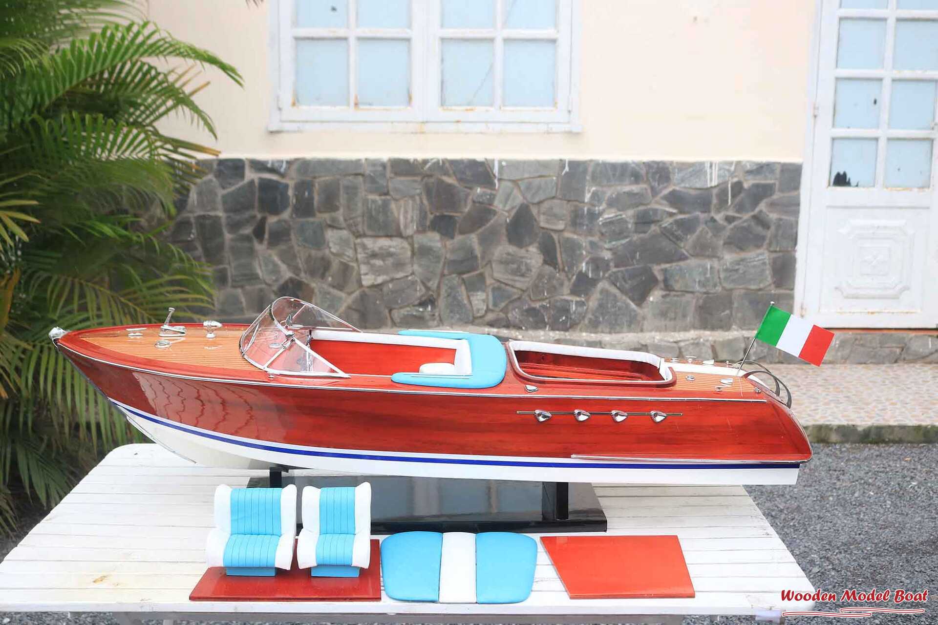 Riva Aquarama Ready For RC – Riva Ship Model 48.8″